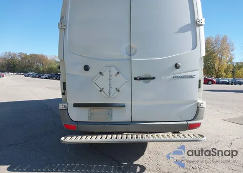 2011 Mercedes-Benz Sprinter 2500 High Roof from USA, damaged, VIN WD3PE8CB5B5567235
